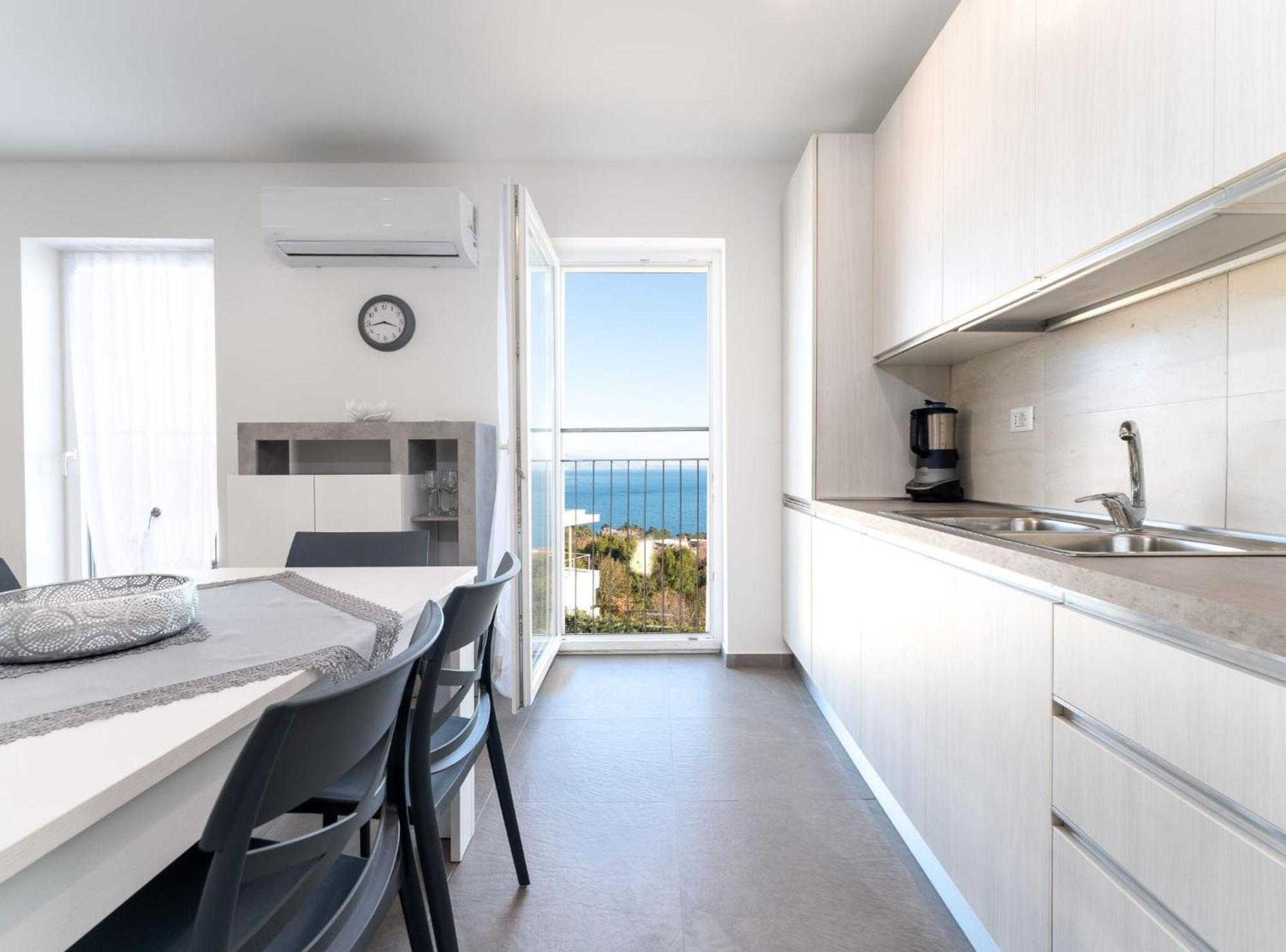 Apartments Baricevic Opatija Luaran gambar